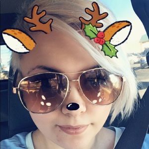 Meet your Posher, Chey